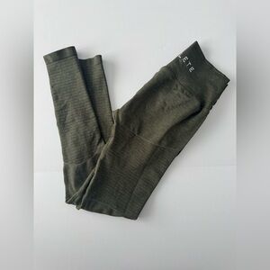 Alphalete Halo Mid Rise Dark Green Leggings Size XL